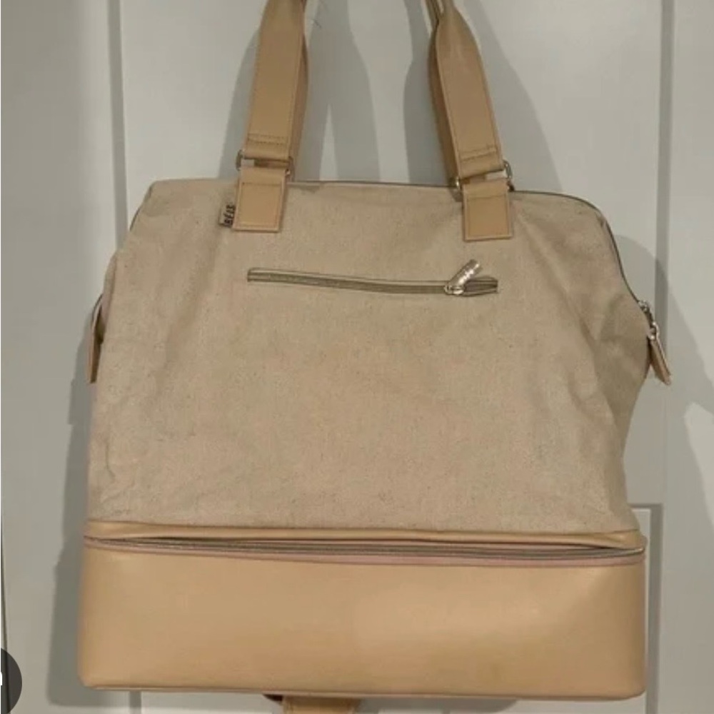 Beis Mini Weekender